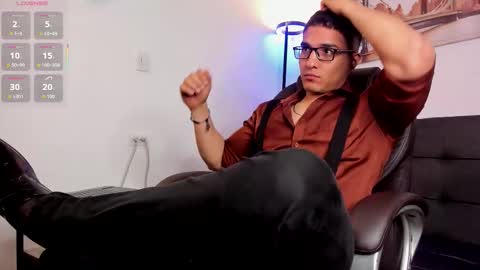 Snapshot of dash_bukoski chatting on December 2025 12:11:02 PM Dash online show from December 2025 12:11:02 PM