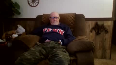 Snapshot of dave571960 chatting on October 2025 10:03:02 AM dave571960 online show from October 2025 10:03:02 AM