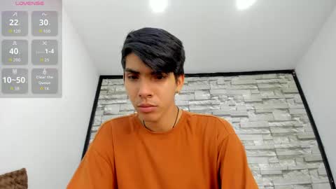 dave_925_ online show from April 2026 07:03:01 PM