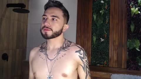 Snapshot of dave_wolff chatting on November 2025 11:43:02 AM Dave online show from November 2025 11:43:02 AM