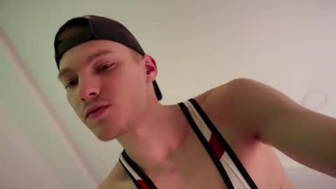 Snapshot of davey_ebash chatting on November 2025 05:39:02 PM Davey online show from November 2025 05:39:02 PM