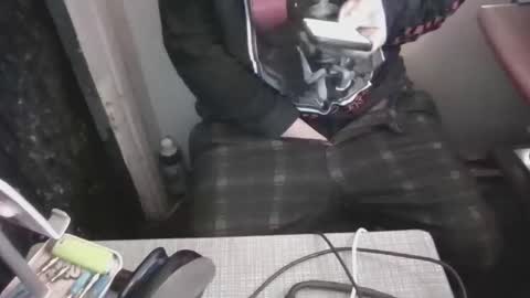 Davey Moor online show from November 2025 06:23:01 AM