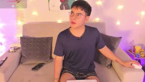 Snapshot of david_and_friend chatting on February 2026 12:42:02 PM david_and_friend online show from February 2026 12:42:02 PM