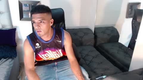 Snapshot of david_bandercock chatting on December 2024 03:55:02 AM david_bandercock online show from December 2024 03:55:02 AM