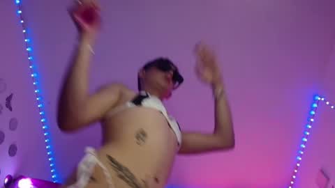 Snapshot of david_fox01 chatting on December 2025 07:12:02 PM David Fox online show from December 2025 07:12:02 PM