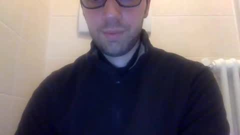 Snapshot of david_itdavid chatting on January 2025 03:32:02 PM David online show from January 2025 03:32:02 PM