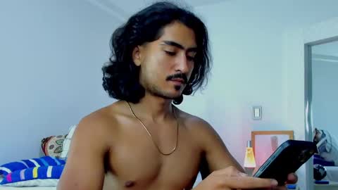 Snapshot of david_johnson372 chatting on September 2025 01:22:01 AM Hey im David that loves to explore and speak their fantasies. Very open talktative and nice. Feel free to chat with me online show from September 2025 01:22:01 AM
