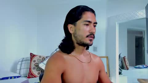 Snapshot of david_johnson372 chatting on October 2025 01:00:02 PM Hey im David that loves to explore and speak their fantasies. Very open talktative and nice. Feel free to chat with me online show from October 2025 01:00:02 PM