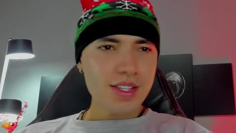 David Jons online show from December 2024 11:40:02 PM