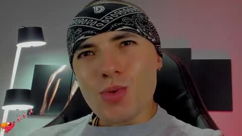 David Jons online show from December 2024 06:37:02 PM