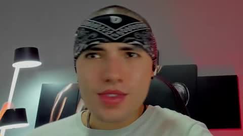 David Jons online show from February 2025 12:42:01 AM