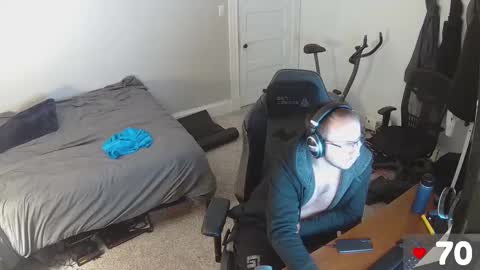 Snapshot of david_novabear chatting on December 2024 01:36:01 AM David online show from December 2024 01:36:01 AM