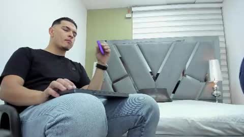 david_victoriaa online show from July 2026 01:07:01 PM