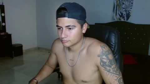 Snapshot of davidbless chatting on October 2025 01:03:01 AM David Bless online show from October 2025 01:03:01 AM