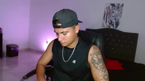 Snapshot of davidbless chatting on October 2025 01:50:02 AM David Bless online show from October 2025 01:50:02 AM