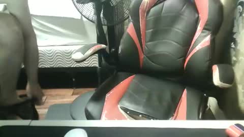 davidisbleh online show from November 2025 09:48:02 AM