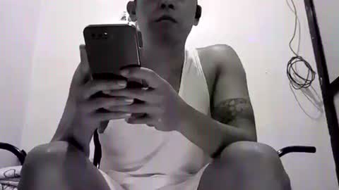 Snapshot of davidrocero chatting on December 2024 12:27:01 PM davidrocero online show from December 2024 12:27:01 PM