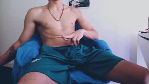 Snapshot of davidsalazar33 chatting on January 2025 11:27:01 PM davidsalazar33 online show from January 2025 11:27:01 PM