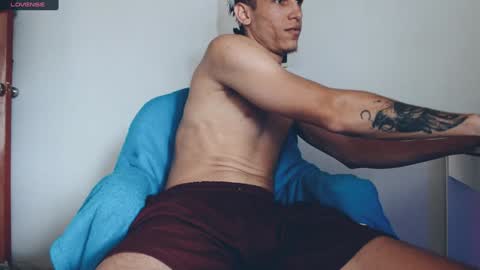 Snapshot of davidsalazar33 chatting on January 2025 08:29:01 PM davidsalazar33 online show from January 2025 08:29:01 PM