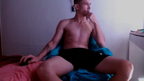 Snapshot of davidsalazar33 chatting on February 2025 05:52:02 AM davidsalazar33 online show from February 2025 05:52:02 AM