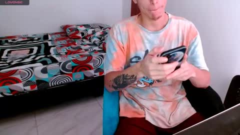 Snapshot of davidsalazar33 chatting on September 2025 10:46:02 PM davidsalazar33 online show from September 2025 10:46:02 PM