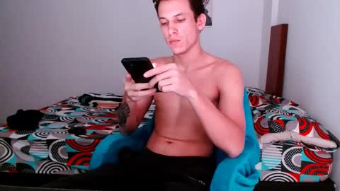 Snapshot of davidsalazar33 chatting on October 2025 05:00:02 AM davidsalazar33 online show from October 2025 05:00:02 AM