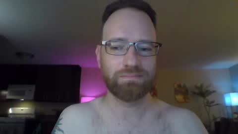 Snapshot of davidwilcox1982 chatting on March 2026 05:33:01 AM Dave online show from March 2026 05:33:01 AM