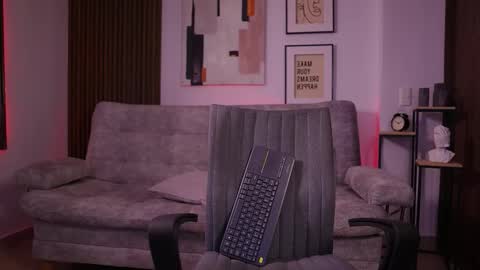 Davies brown    schedule 12pm to 5pm col time online show from November 2025 06:24:02 PM