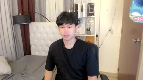 Snapshot of davincihugecock chatting on May 2026 04:57:01 PM daniel online show from May 2026 04:57:01 PM