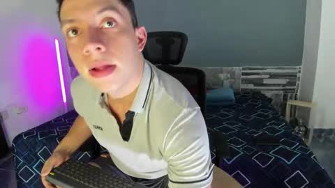 Davinson online show from April 2026 07:03:02 AM