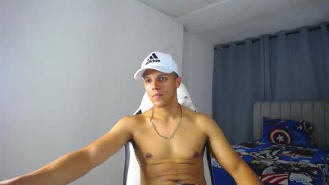 Snapshot of davisito7 chatting on January 2025 11:40:01 PM David Angel online show from January 2025 11:40:01 PM