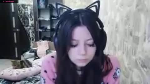 Alice online show from November 2025 10:29:01 AM