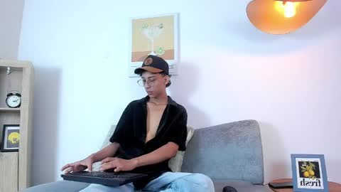 Snapshot of dax_blaze chatting on April 2026 12:37:01 PM Dax online show from April 2026 12:37:01 PM