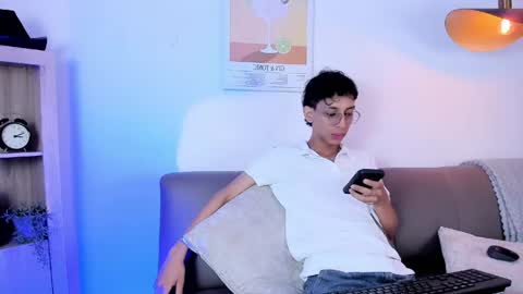 Snapshot of dax_blaze chatting on May 2026 12:43:01 PM Dax online show from May 2026 12:43:01 PM