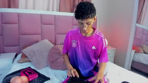 Snapshot of dax_blaze chatting on June 2026 01:46:02 PM Dax online show from June 2026 01:46:02 PM