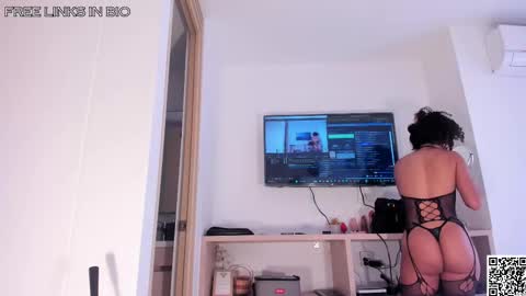 dayanaortega online show from October 2025 01:51:01 PM