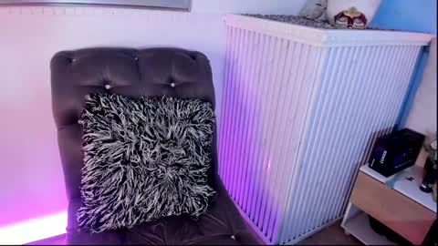 Snapshot of dayanne7 chatting on January 2025 04:34:01 AM dayanne7 online show from January 2025 04:34:01 AM