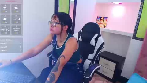 Snapshot of dayo_evans chatting on September 2025 04:12:02 PM Dayo online show from September 2025 04:12:02 PM