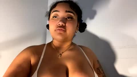dayqueen1 online show from June 2026 06:43:02 PM