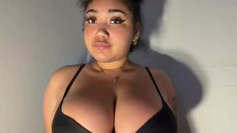 dayqueen1 online show from June 2026 11:05:01 AM