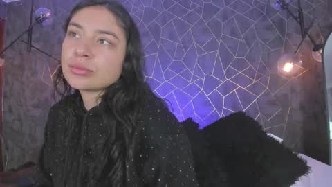 Snapshot of dayra_angels chatting on May 2026 06:04:01 PM DAYRA ANGELS online show from May 2026 06:04:01 PM