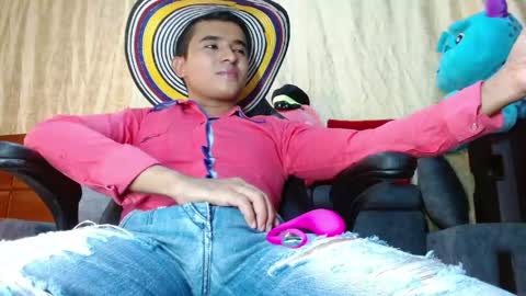 dayro_dduran online show from May 2026 07:37:02 PM