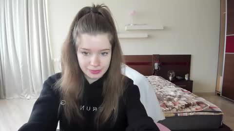 dazdrasmigdasue online show from February 2025 08:11:02 AM