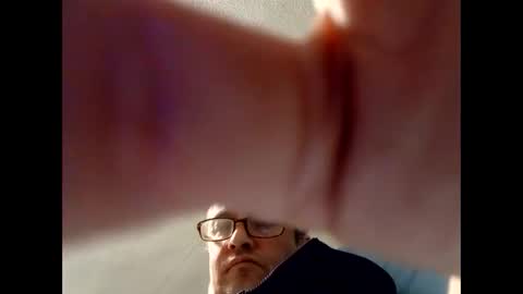 Snapshot of dazzill chatting on December 2024 10:06:01 PM Dazzill online show from December 2024 10:06:01 PM