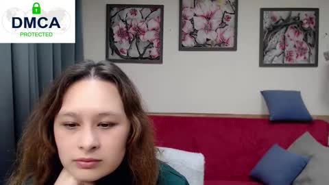 Elya online show from October 2025 07:12:01 AM
