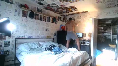 dbeamon92 online show from March 2026 12:55:01 PM