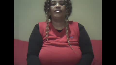 Snapshot of ddboobsnipples chatting on April 2026 12:05:02 AM ddboobsnipples online show from April 2026 12:05:02 AM