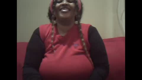 Snapshot of ddboobsnipples chatting on May 2026 05:37:01 AM ddboobsnipples online show from May 2026 05:37:01 AM