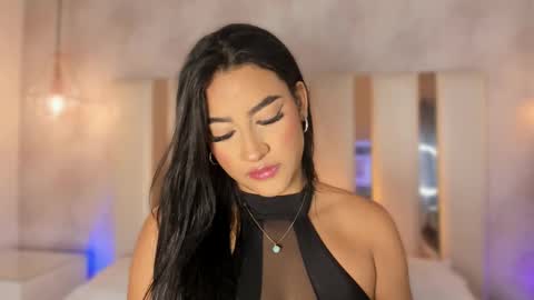 dea_athenea online show from November 2025 08:08:01 PM