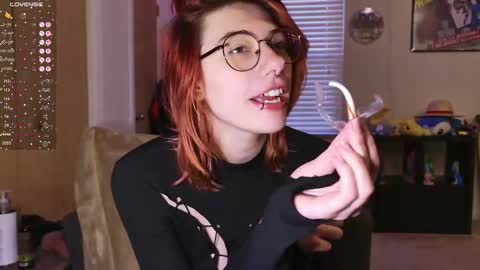 Snapshot of deadratsoup chatting on December 2025 06:13:02 PM Rat online show from December 2025 06:13:02 PM